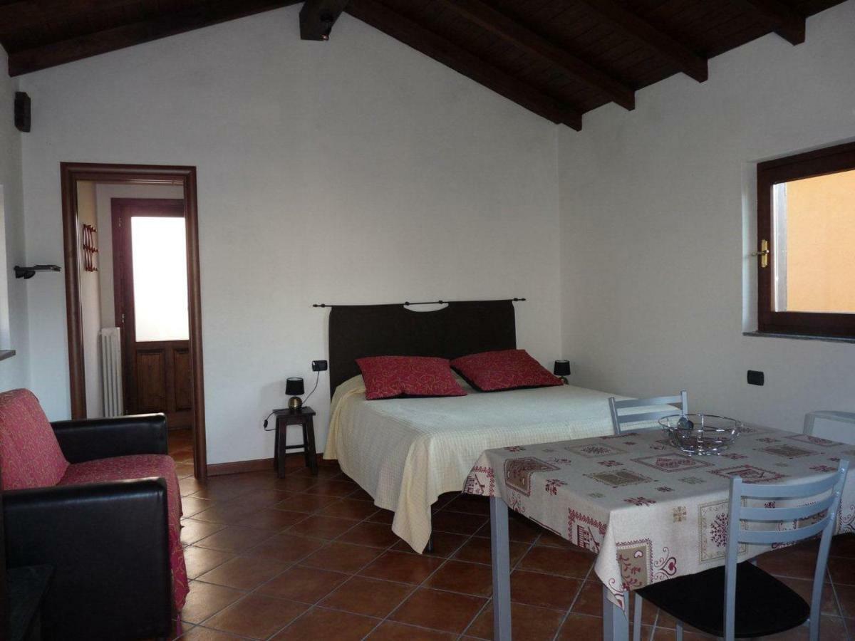 Il Basciutin Apartment Pettenasco Exterior photo